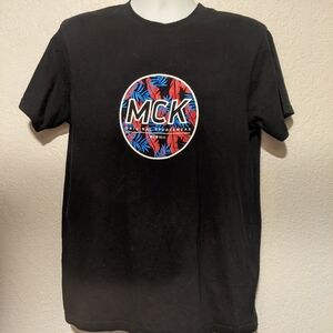 #McKenzie Short Sleeve Men’s Medium